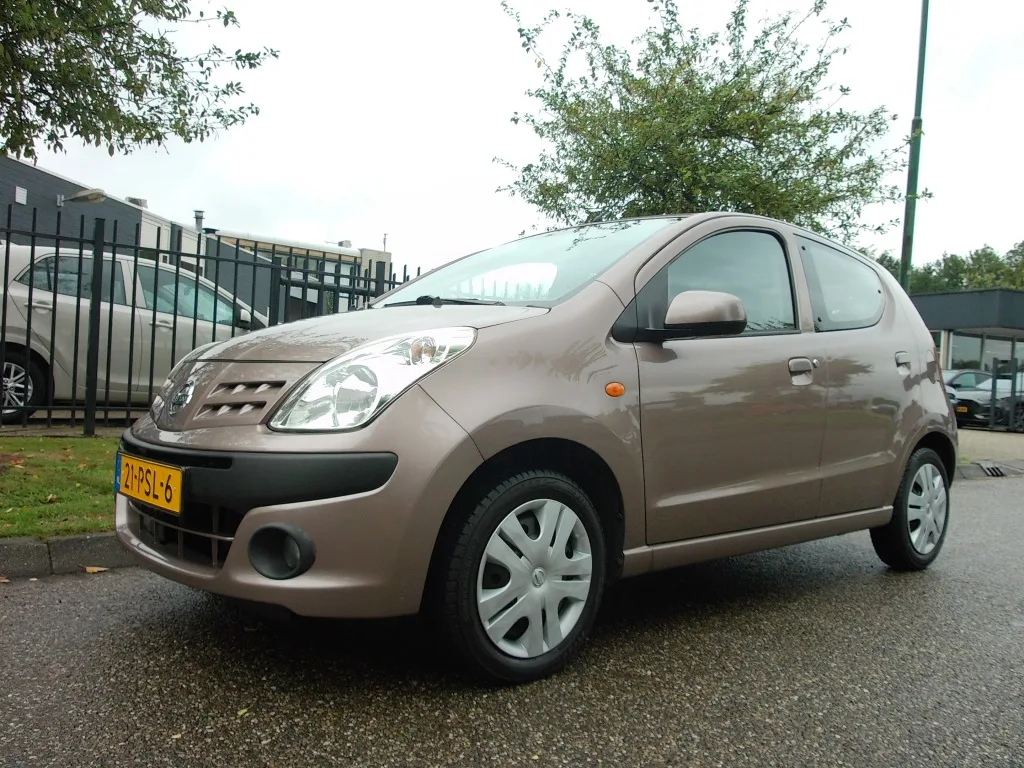 Nissan Pixo (2011) — foto 1