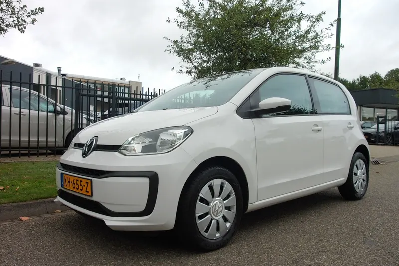 Volkswagen Up! (2016)