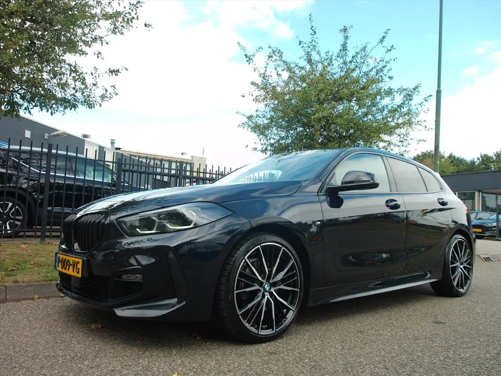 BMW 1-Serie (2022) — foto 1