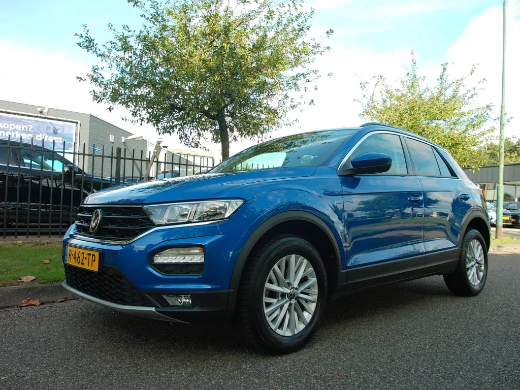 Volkswagen T-Roc (2022) — foto 1