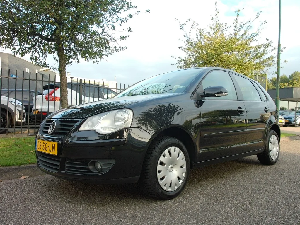 Volkswagen Polo (2006) — foto 1