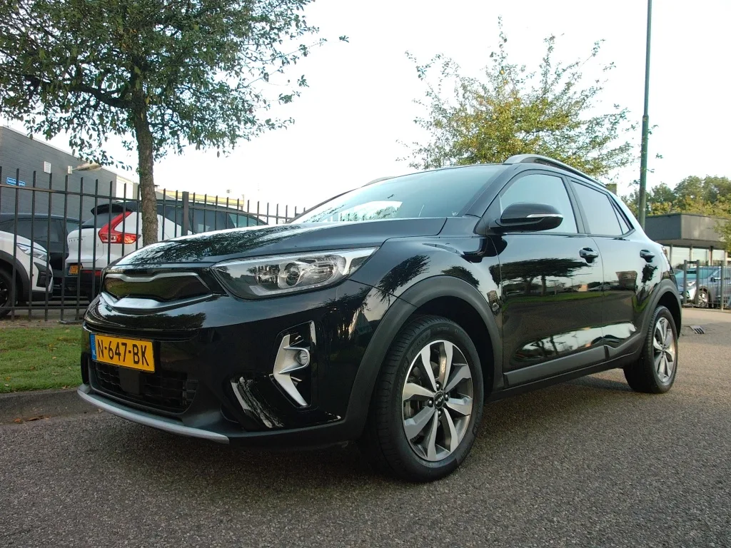 Kia Stonic (2021) — foto 1