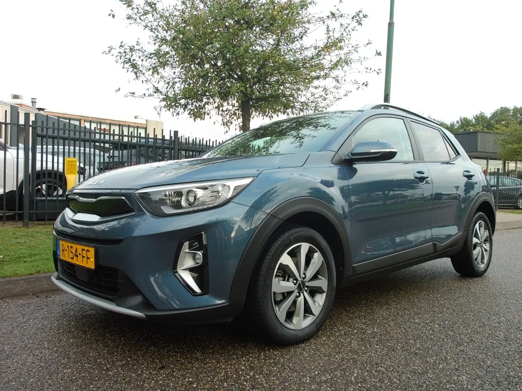Kia Stonic (2022) — foto 1