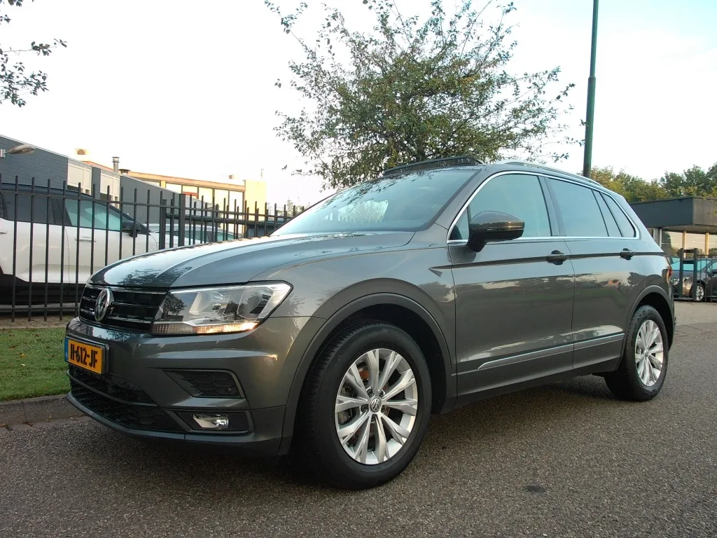 Volkswagen Tiguan (2020) — foto 1