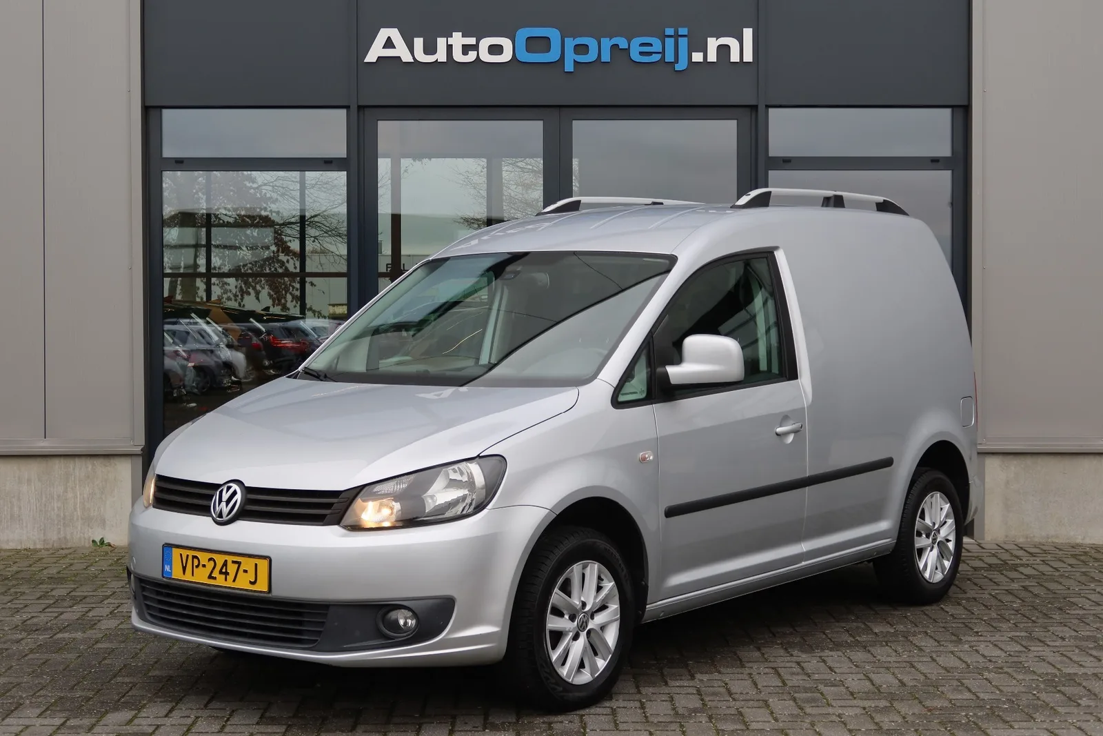 Volkswagen Caddy (2015) — foto 1