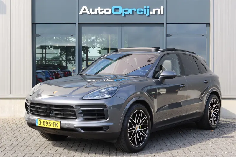 Porsche Cayenne (2021)