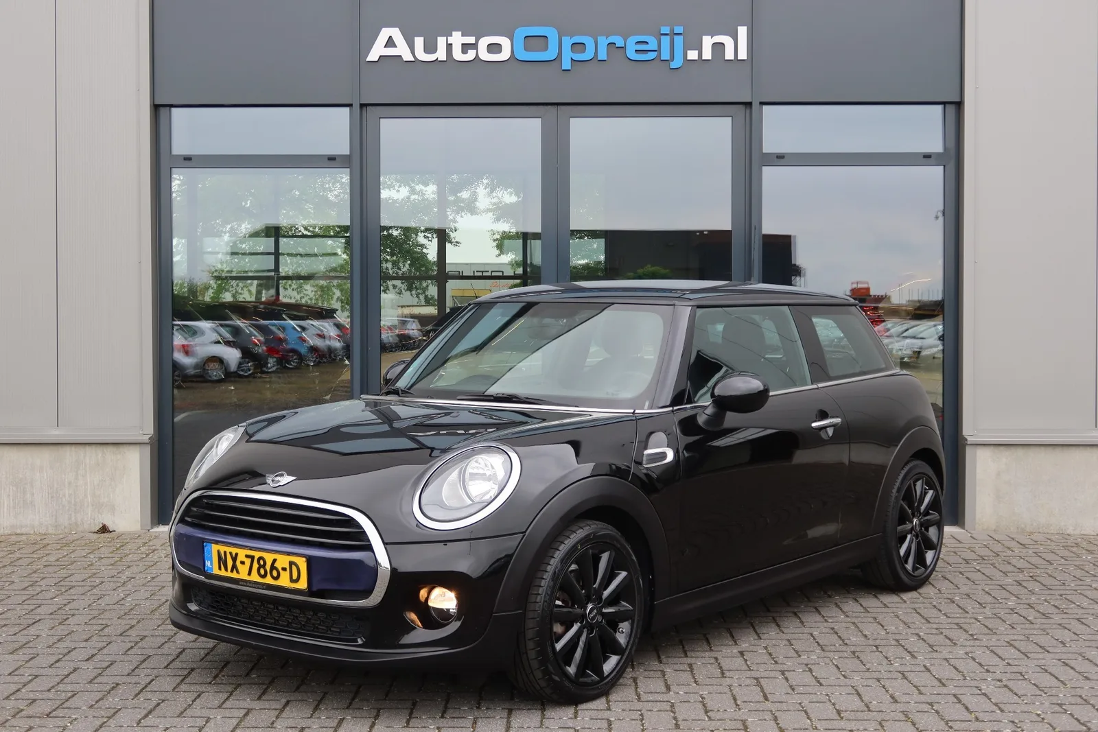 MINI Cooper (2017) — foto 1