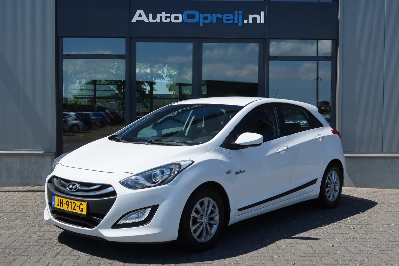 Hyundai i30 (2016) — foto 1