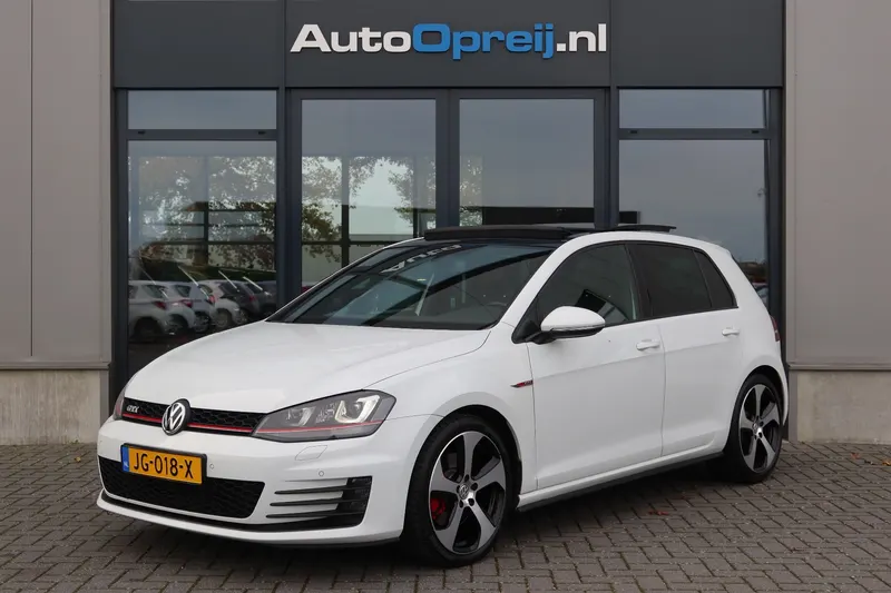 Volkswagen Golf (2015)