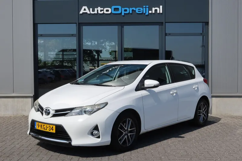 Toyota Auris (2013)