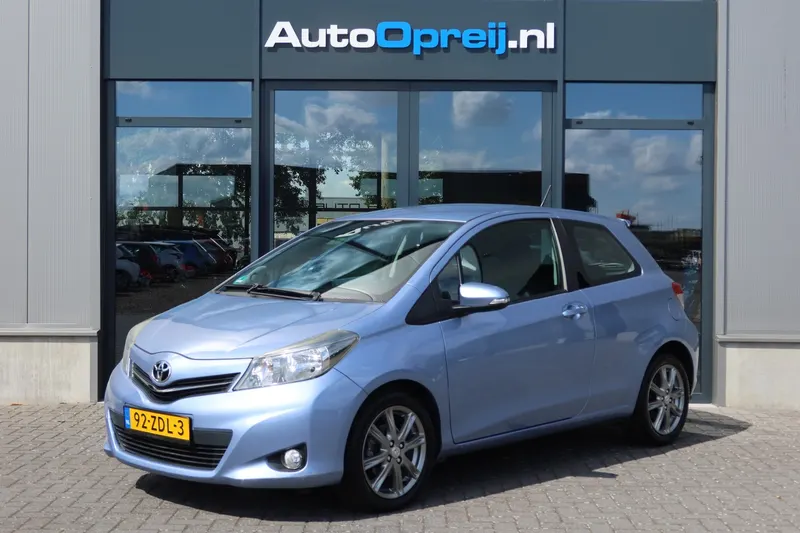 Toyota Yaris (2012)