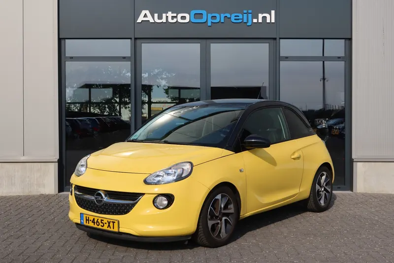 Opel Adam (2013)