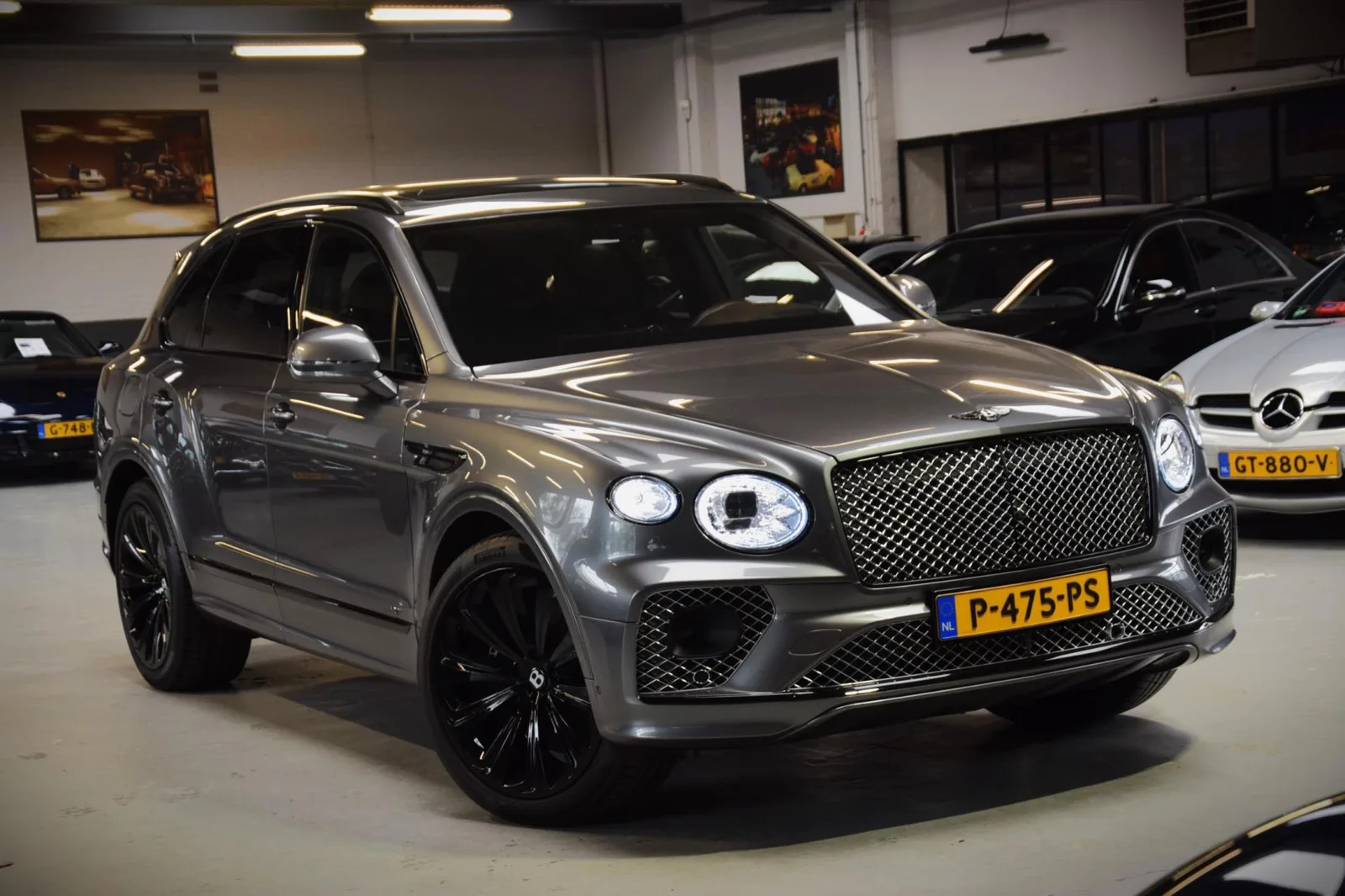 Bentley Bentayga (2022) — foto 1