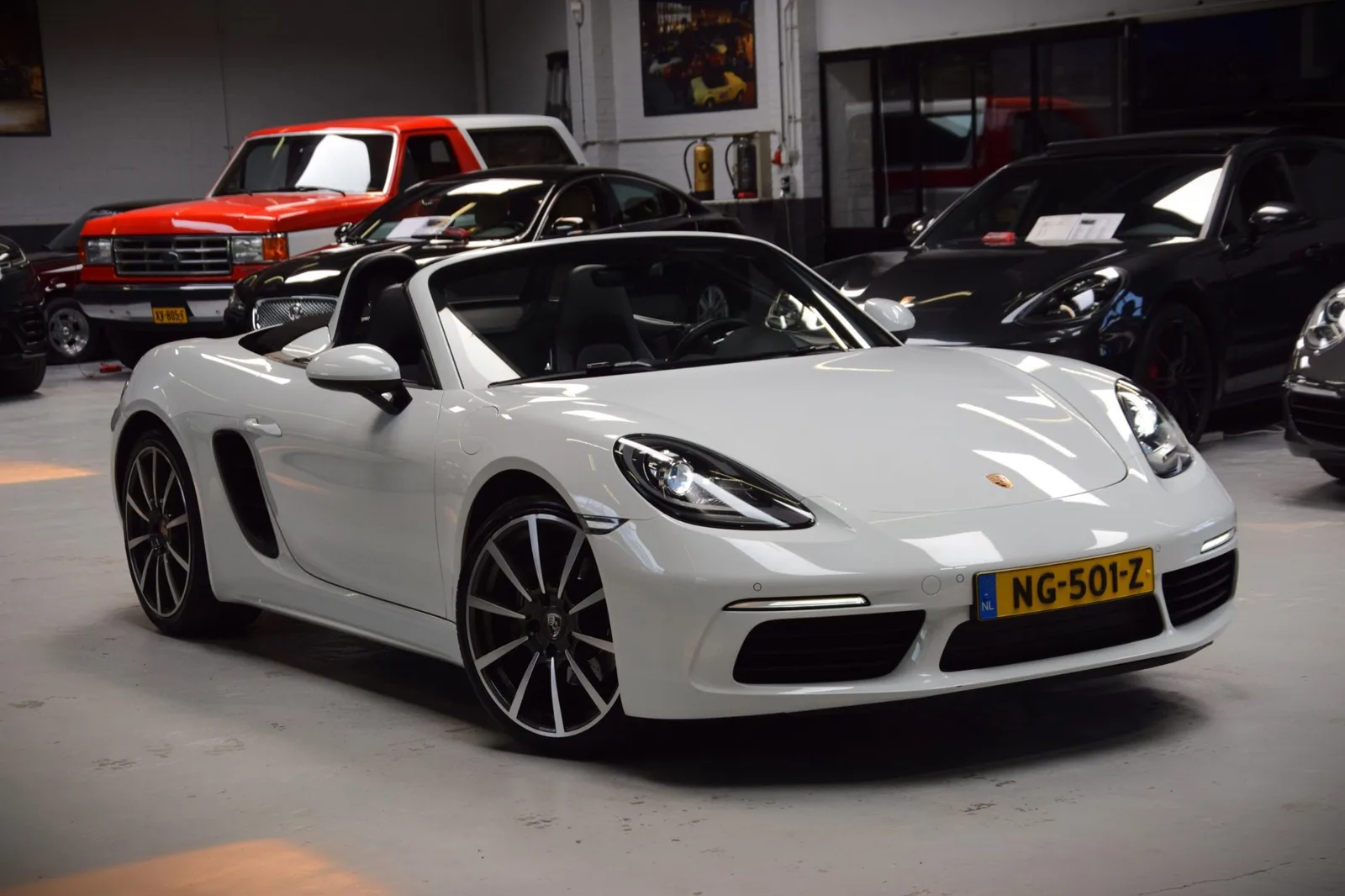 Porsche 718 Boxster (2017) — foto 1