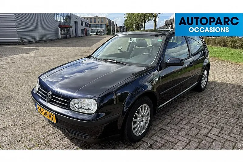 Volkswagen Golf (2002)
