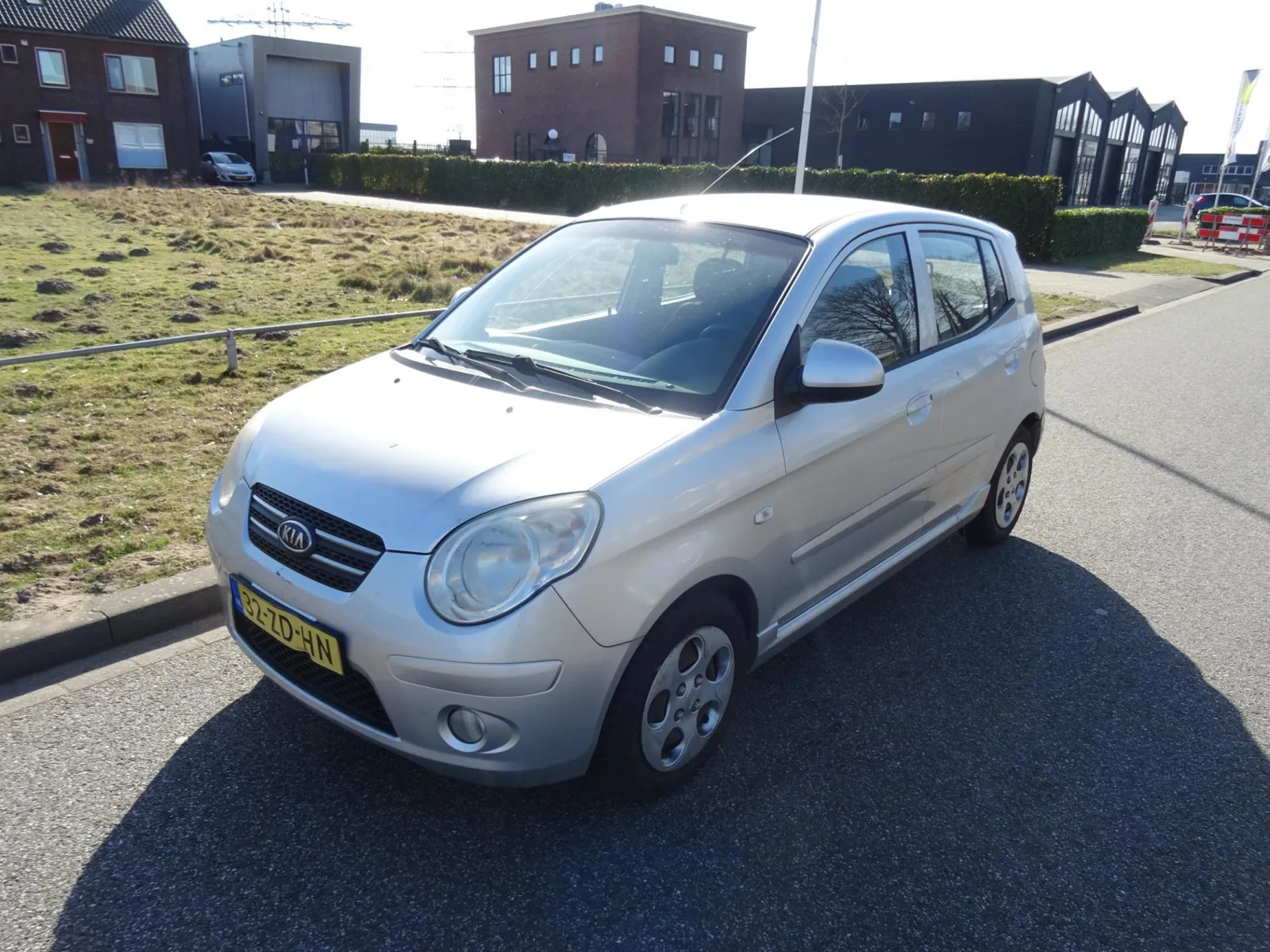 Kia Picanto (2007) — foto 1