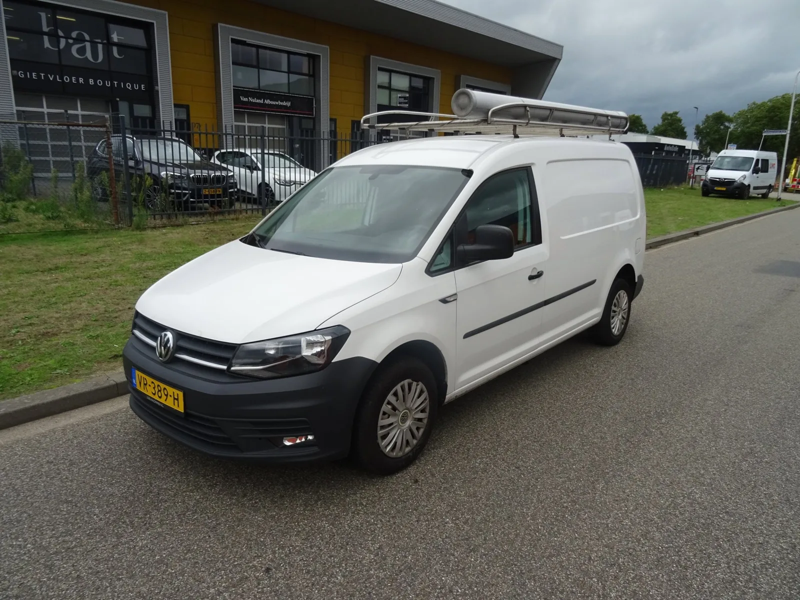 Volkswagen Caddy (2015) — foto 1