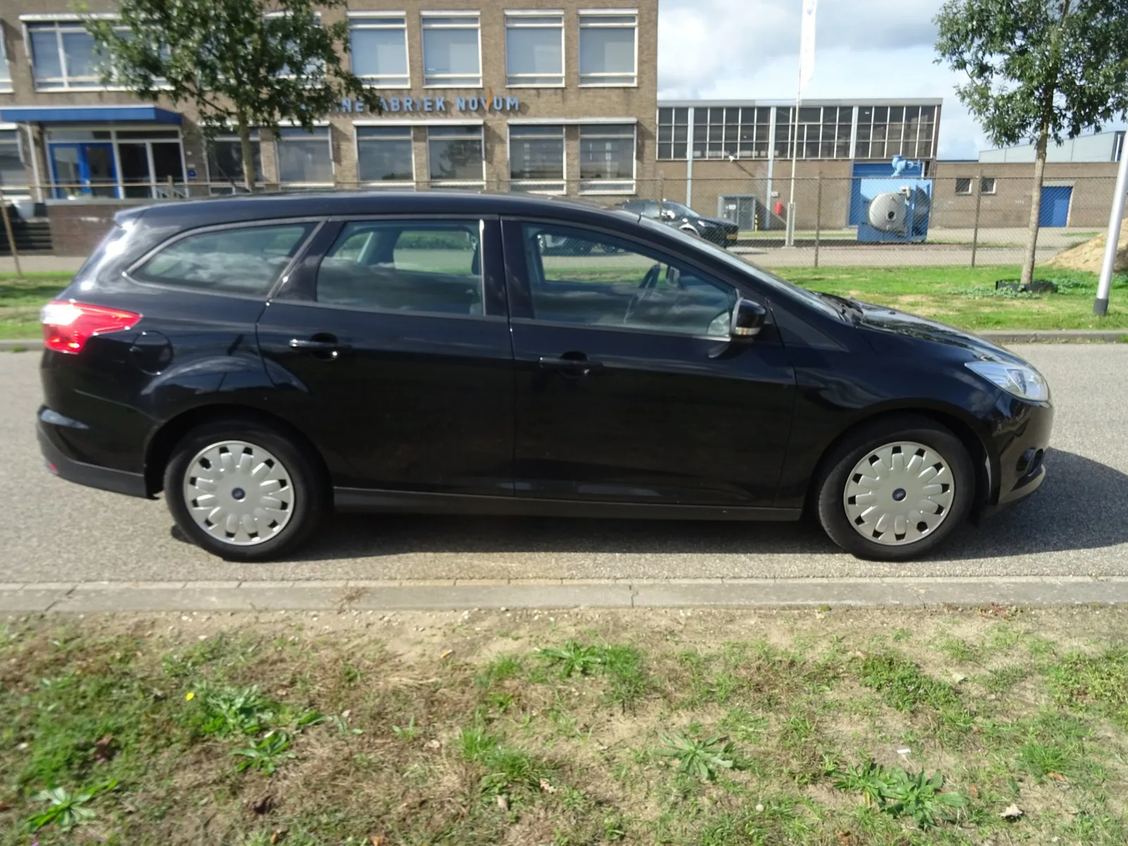 Ford Focus (2013) — foto 1