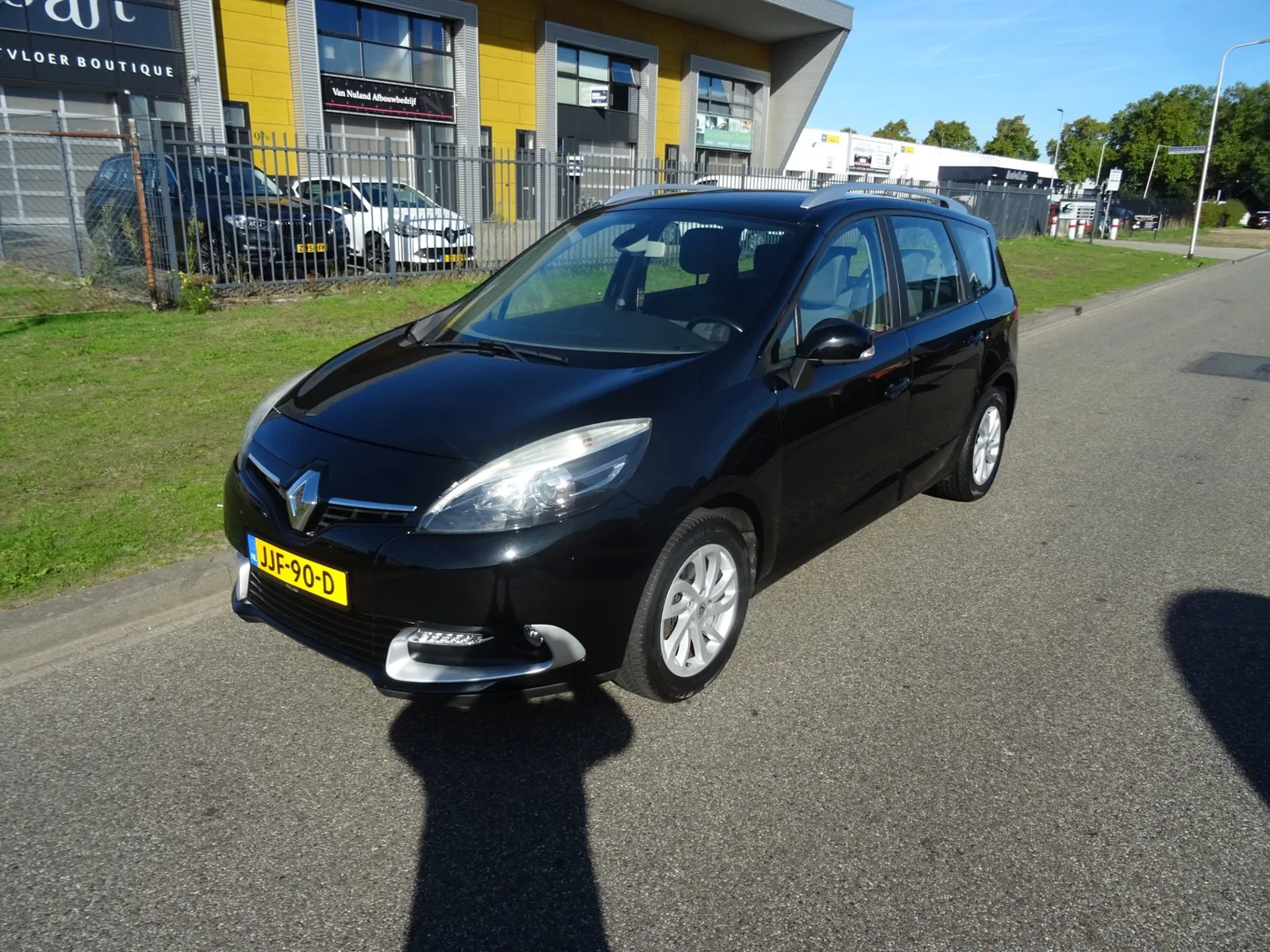 Renault Grand Scénic (2014) — foto 1