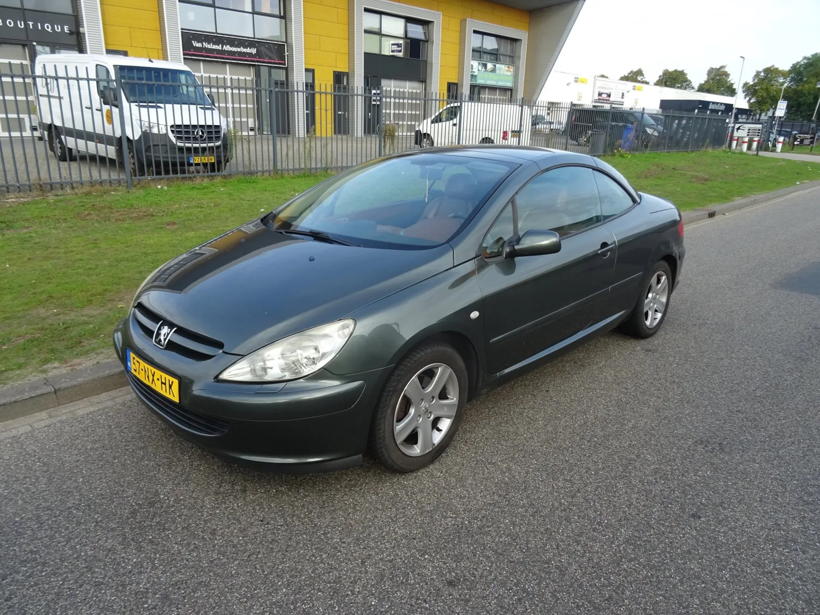 Peugeot 307 (2004) — foto 1
