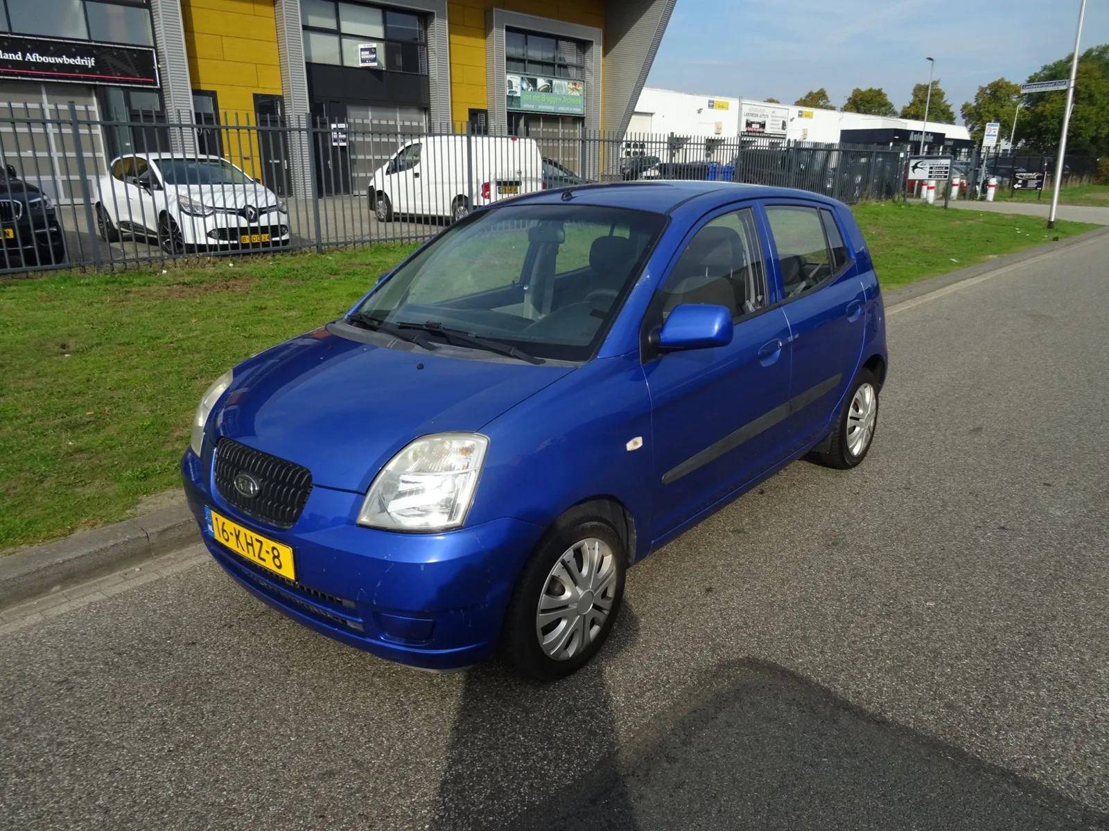 Kia Picanto (2006) — foto 1