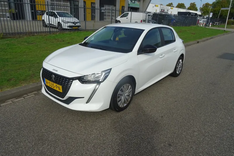 Peugeot 208 (2022)