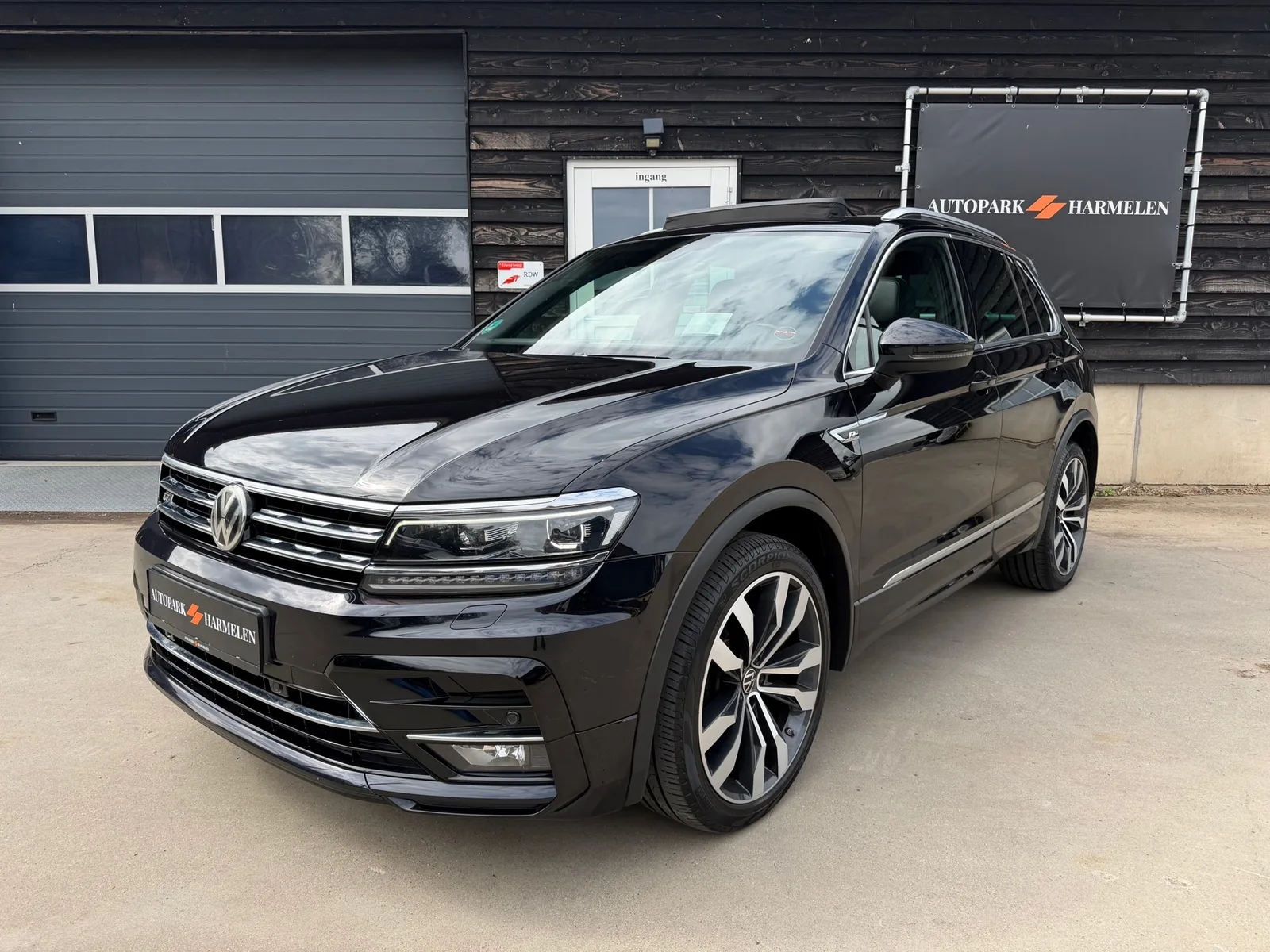 Volkswagen Tiguan (2017) — foto 1