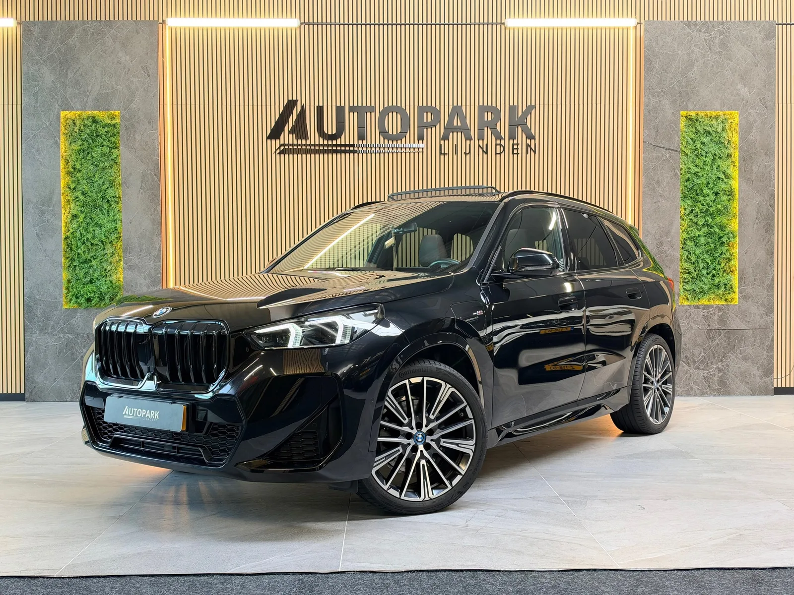 BMW X1 (2023) — foto 1