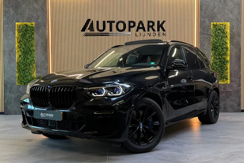 BMW X5 (2021)
