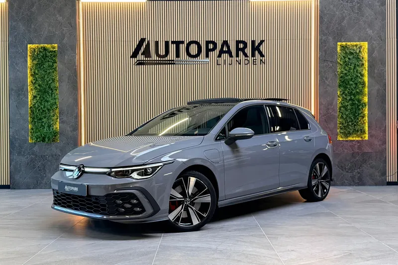 Volkswagen Golf (2021)