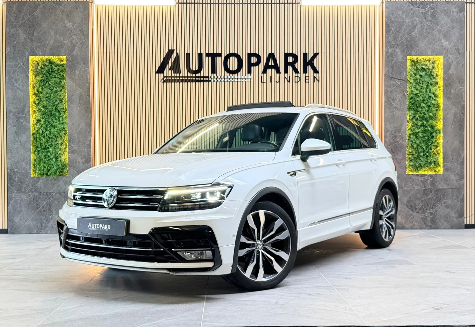 Volkswagen Tiguan (2017) — foto 1