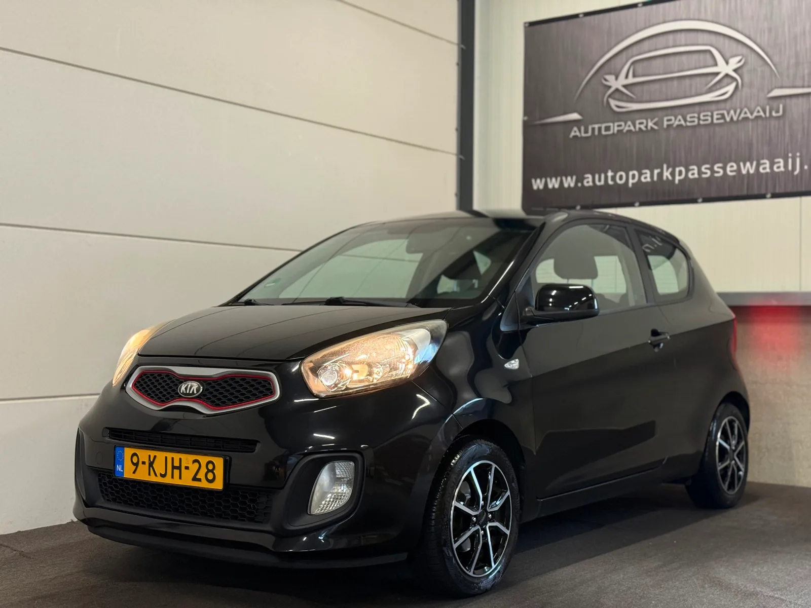Kia Picanto (2013) — foto 1