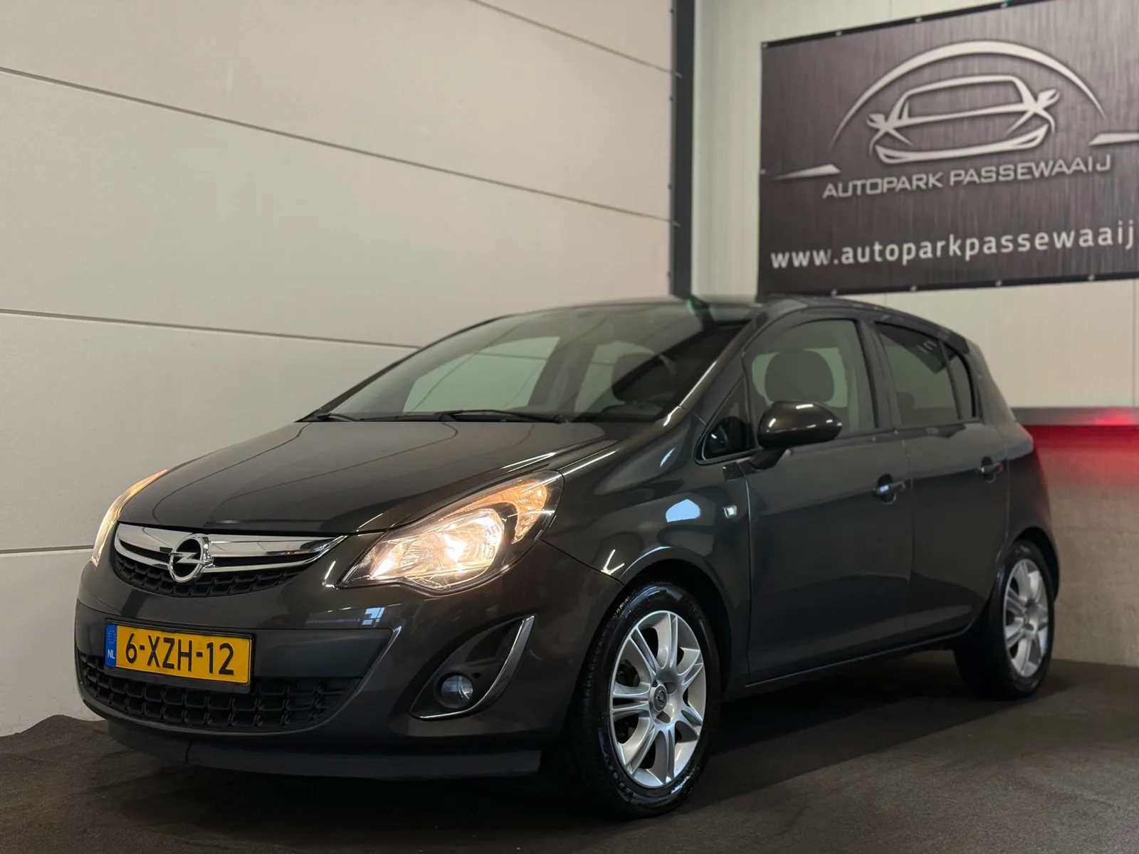Opel Corsa (2014) — foto 1