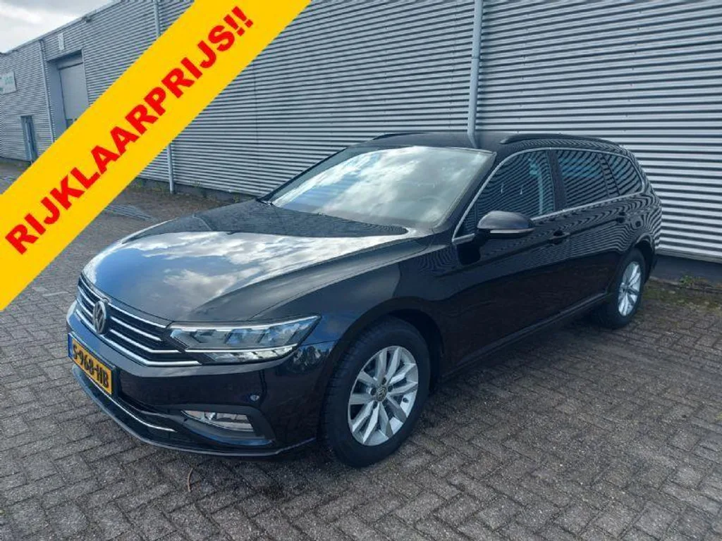 Volkswagen Passat (2020) — foto 1