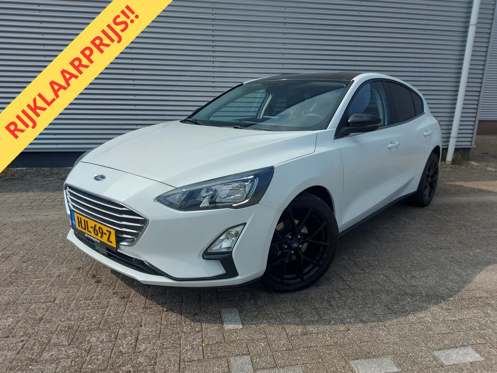 Ford Focus (2021) — foto 1