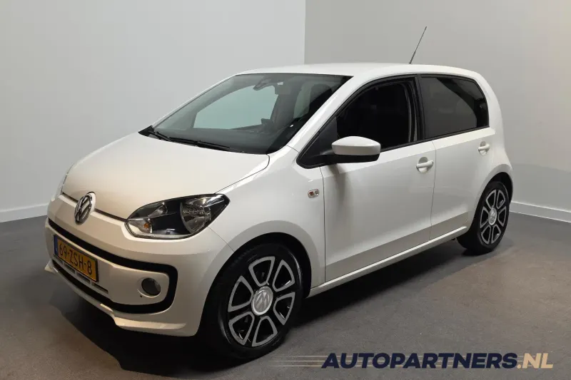 Volkswagen Up! (2013)