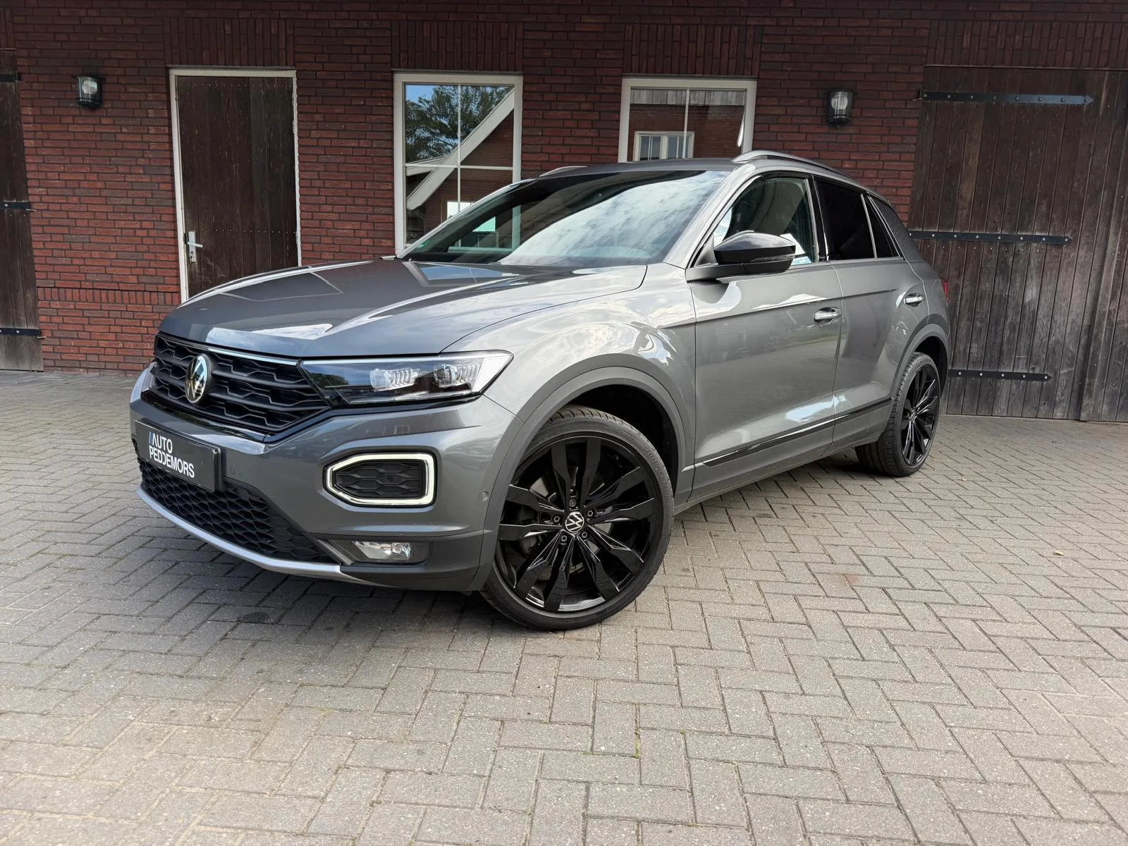 Volkswagen T-Roc (2021) — foto 1