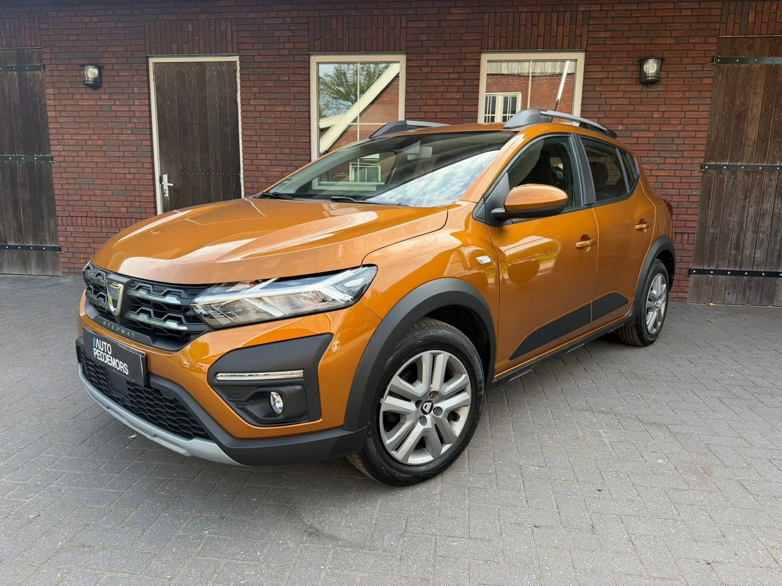 Dacia Sandero Stepway (2021) — foto 1