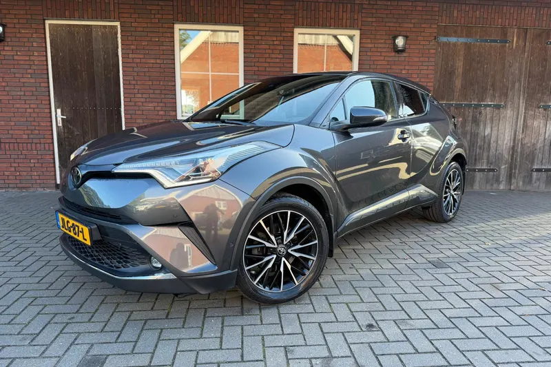 Toyota C-HR (2017)