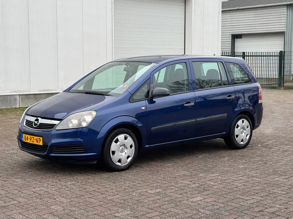 Opel Zafira (2005) — foto 1