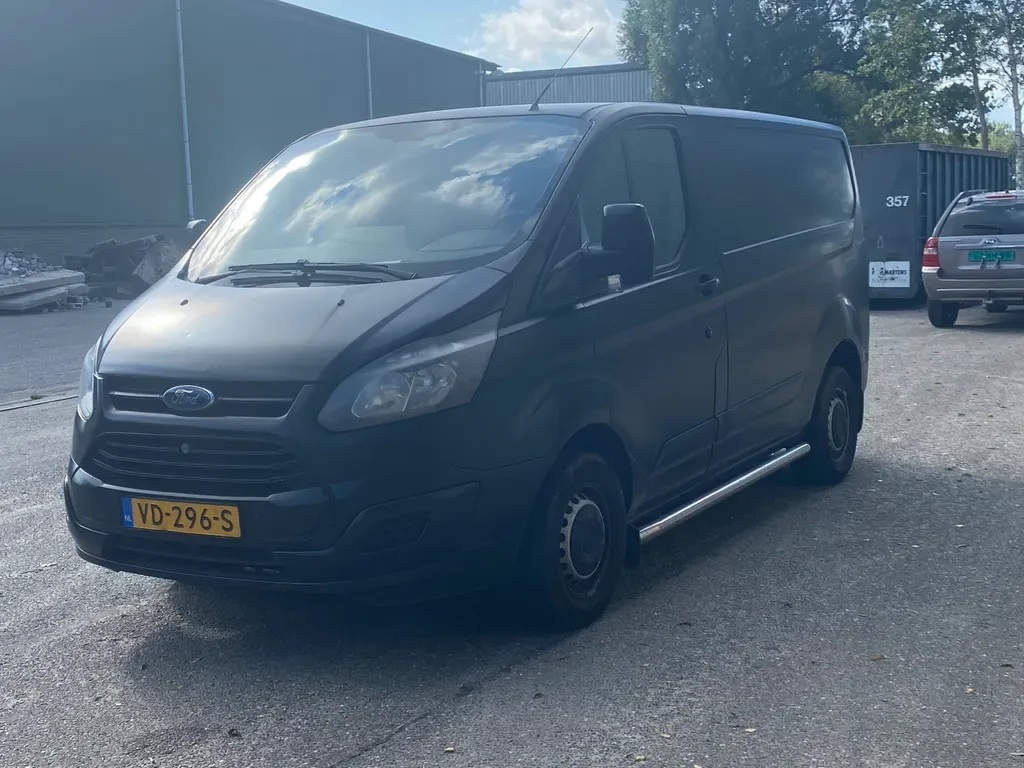 Ford Transit Custom (2013) — foto 1