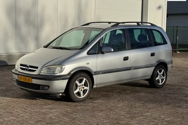 Opel Zafira (2000)