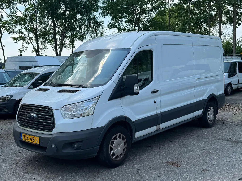 Ford Transit (2017) — foto 1
