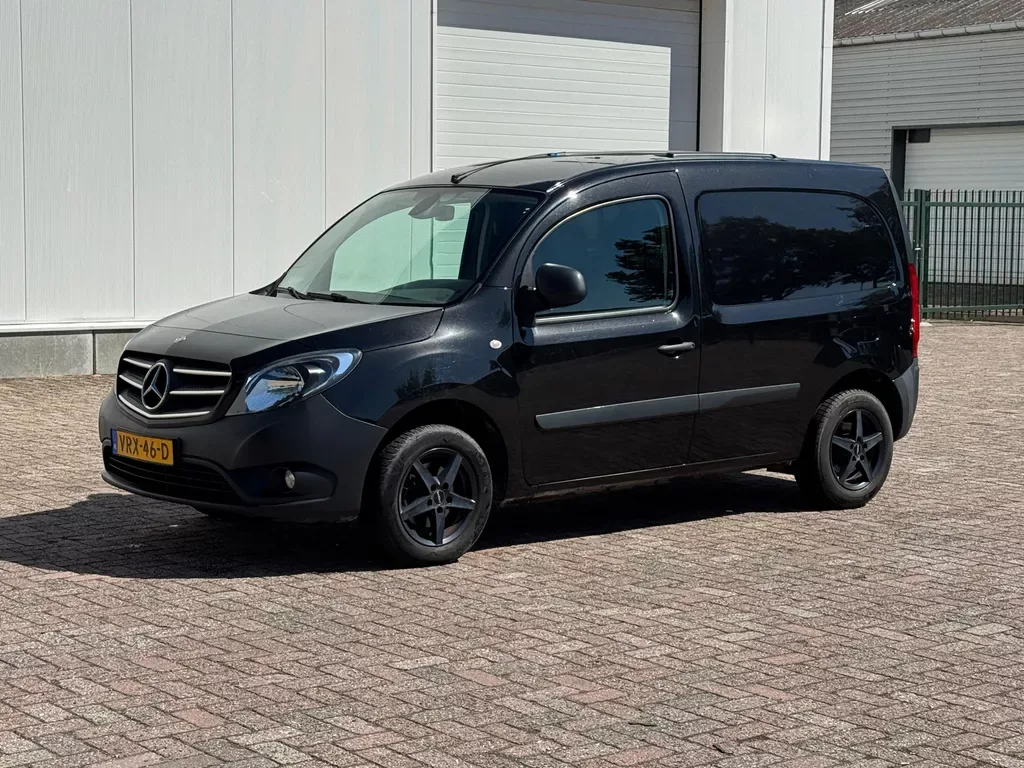 Mercedes-Benz Citan (2018) — foto 1