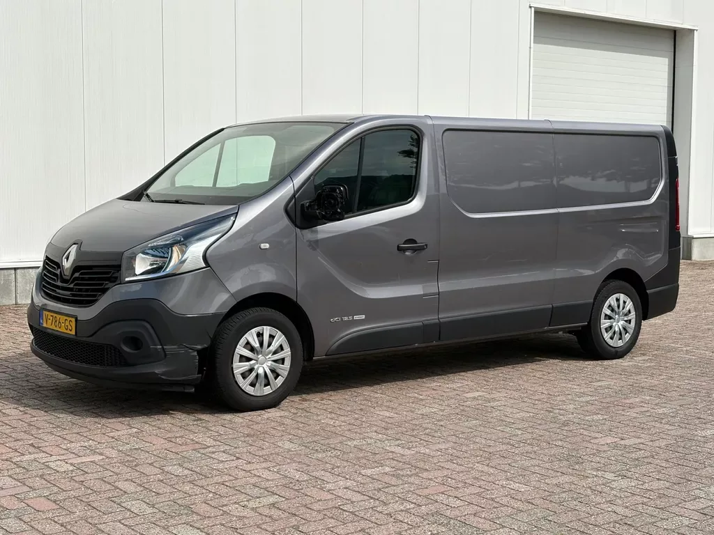 Renault Trafic (2017) — foto 1