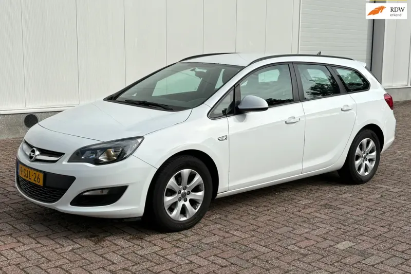 Opel Astra (2013)