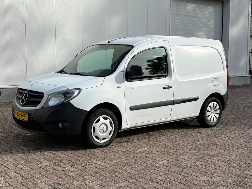 Mercedes-Benz Citan (2018) — foto 1