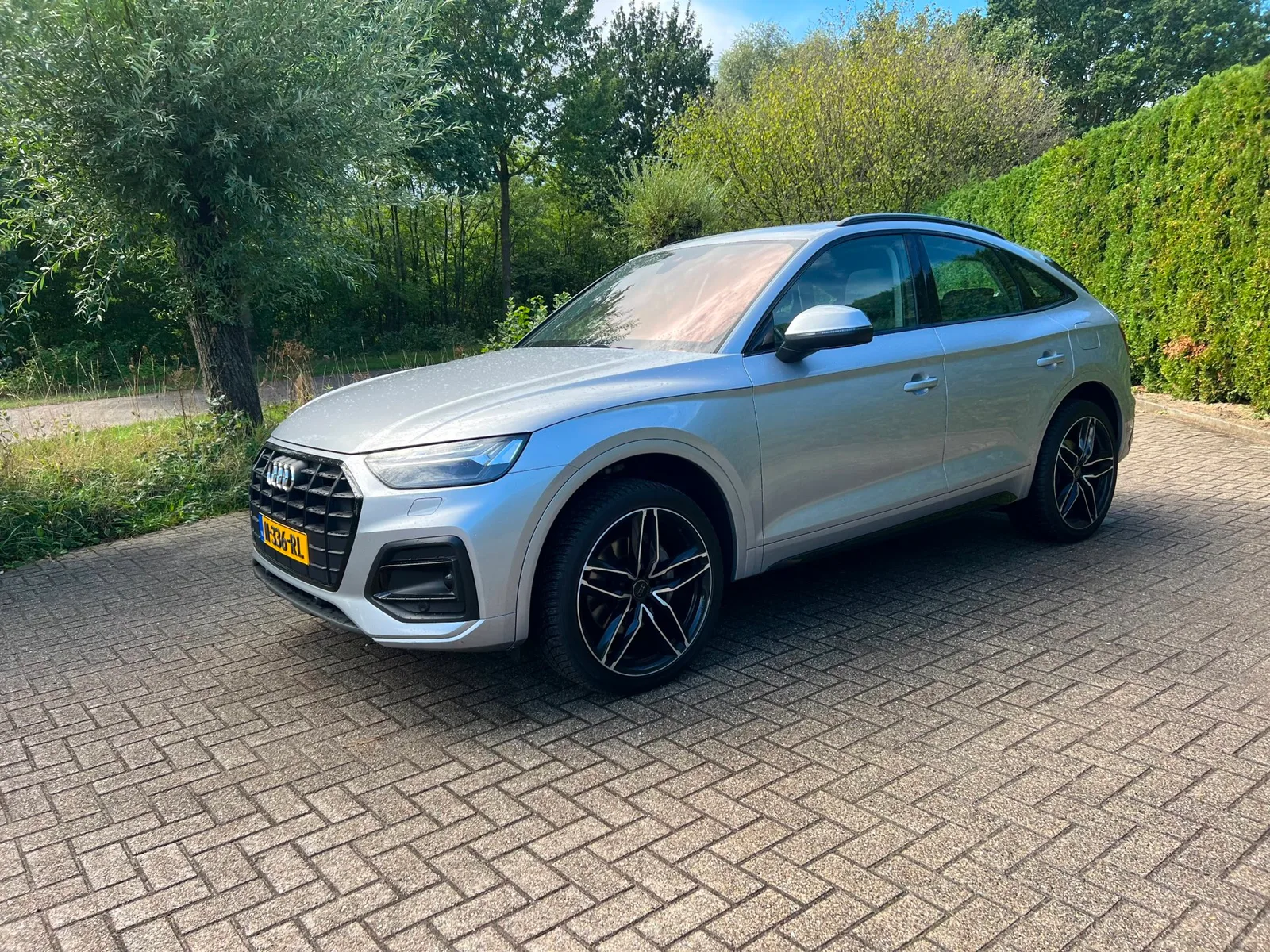 Audi Q5 Sportback (2021) — foto 1