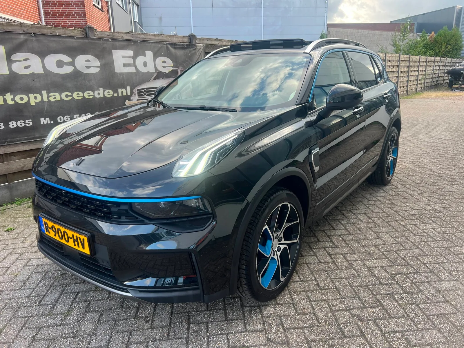 Lynk & Co 01 (2022) — foto 1