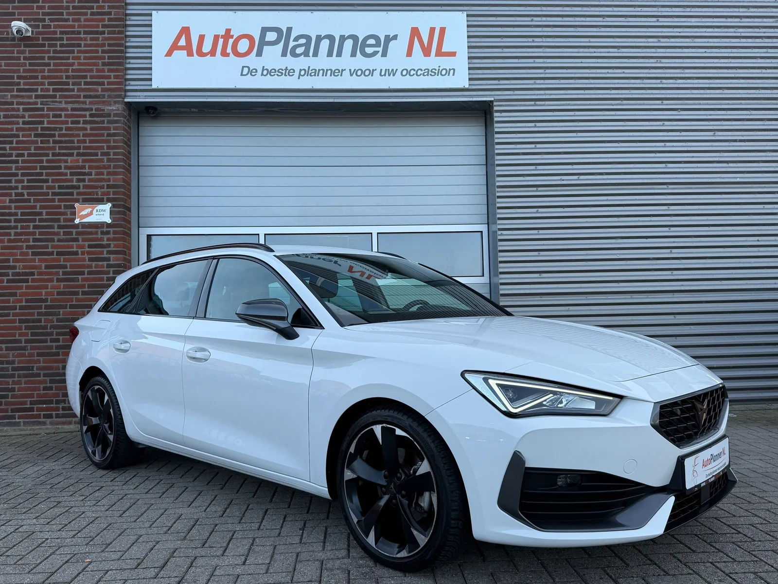 CUPRA Leon Sportstourer (2024) — foto 1
